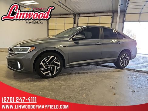 Used 2024 Volkswagen Jetta SEL image 5