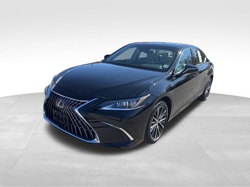 Used 2023 Lexus ES 250 w/ Premium Package image 3
