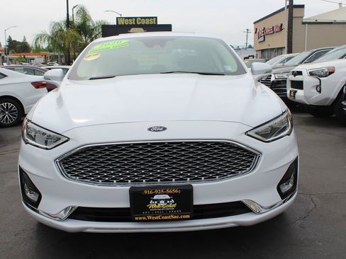 Used 2020 Ford Fusion Titanium image 3