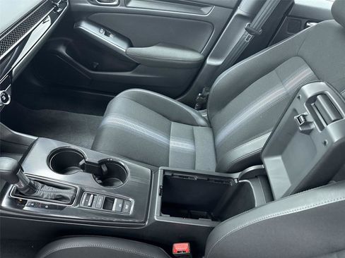 Used 2025 Honda Civic Sport image 16