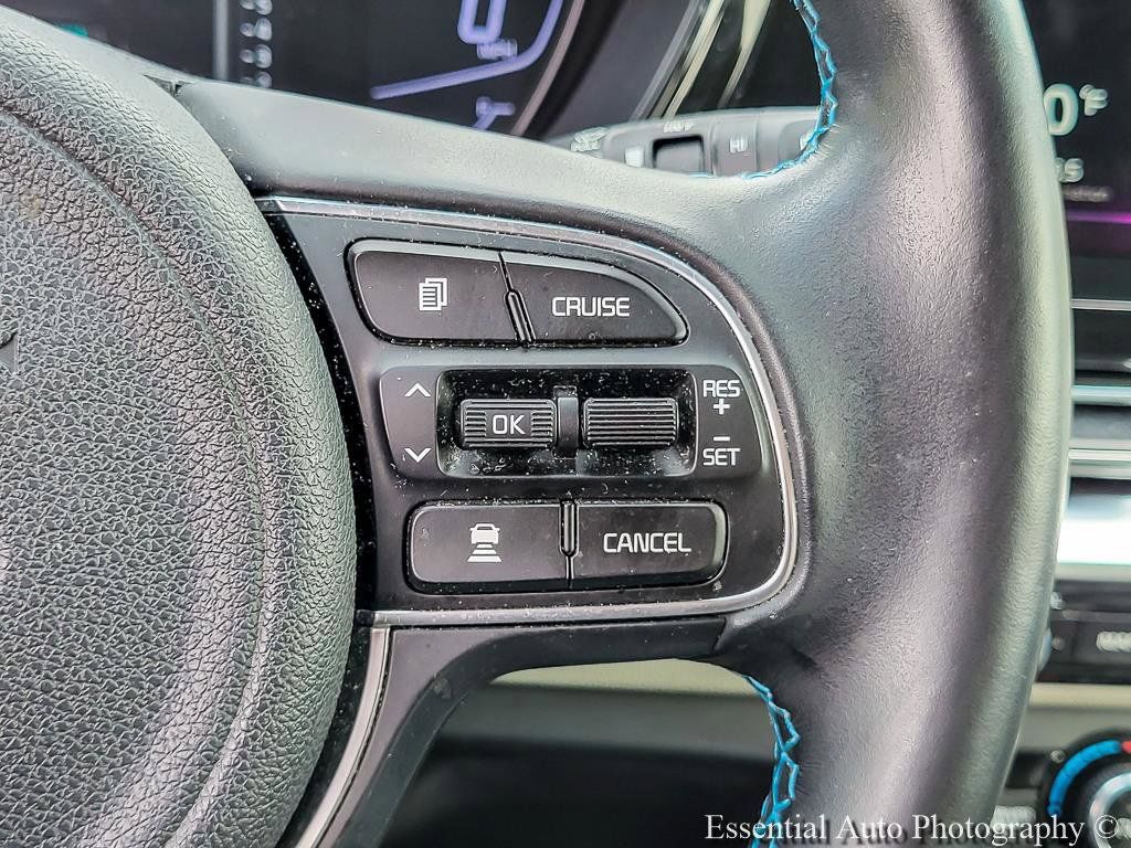 Used 2021 Kia Niro EX Premium FWD image 17