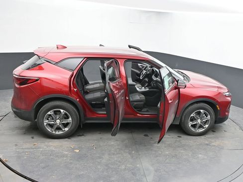 Used 2025 Chevrolet Blazer LT image 68