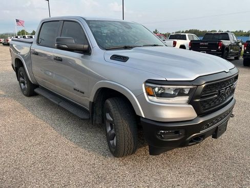 Used 2024 RAM 1500 Big Horn AWD/4WD image 7