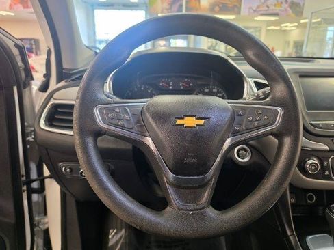 Used 2018 Chevrolet Equinox LS FWD image 10