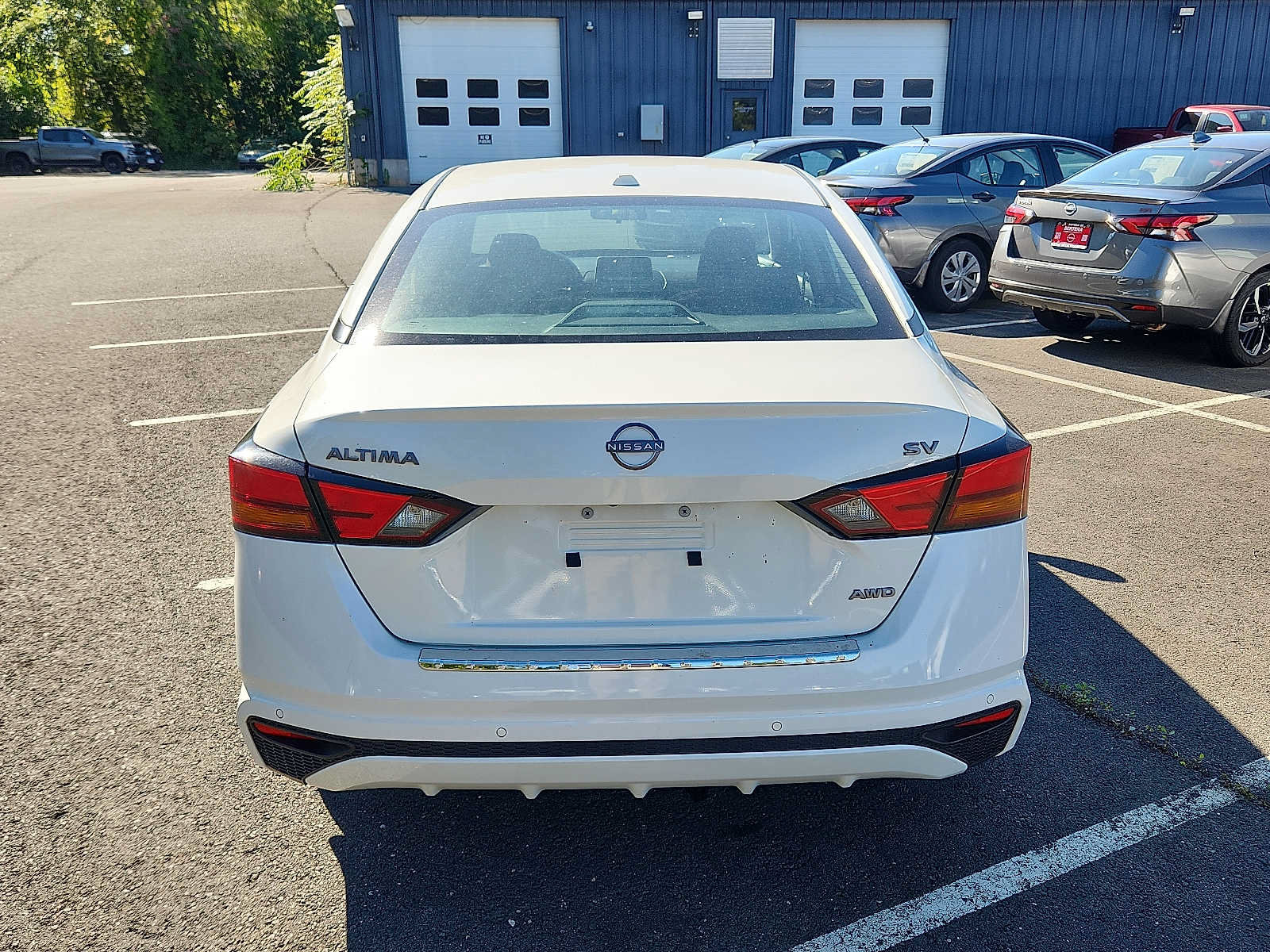 Used 2023 Nissan Altima 2.5 SV AWD/4WD image 5