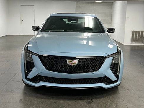 New 2026 Cadillac CT5 V w/ LPO, ONYX Package image 8