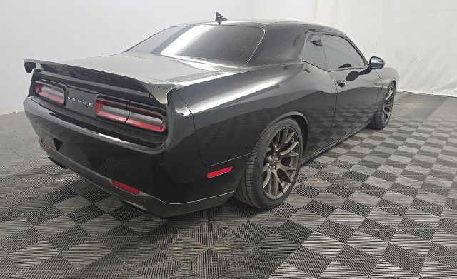 Used 2016 Dodge Challenger SRT Hellcat RWD image 3