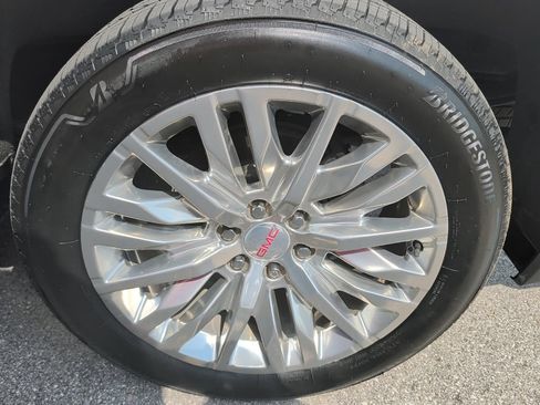 Used 2022 GMC Sierra 1500 Denali AWD/4WD image 10