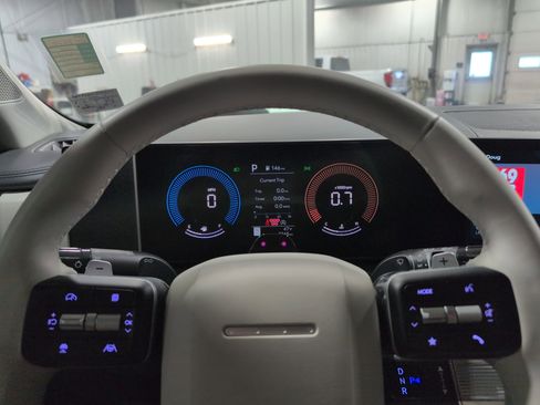 Used 2025 Hyundai Santa Fe SEL image 25