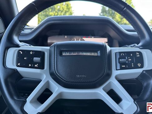 Used 2023 Land Rover Defender 90 X-Dynamic SE AWD/4WD image 28