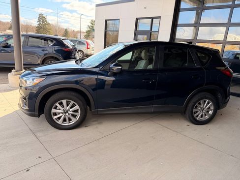 Used 2016 MAZDA CX-5 Touring image 4