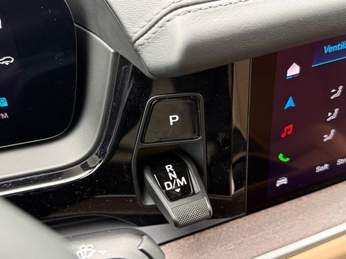 New 2026 Porsche Cayenne S image 15