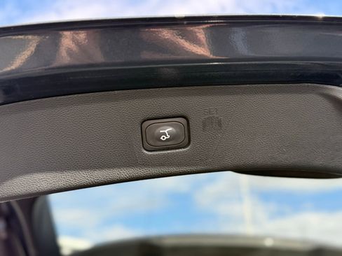 Used 2022 Ford Edge Titanium image 37