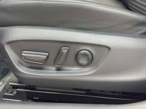 Used 2022 Toyota Camry SE w/ Convenience Package image 23