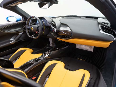 Used 2022 Ferrari SF90 Spider AWD/4WD image 13