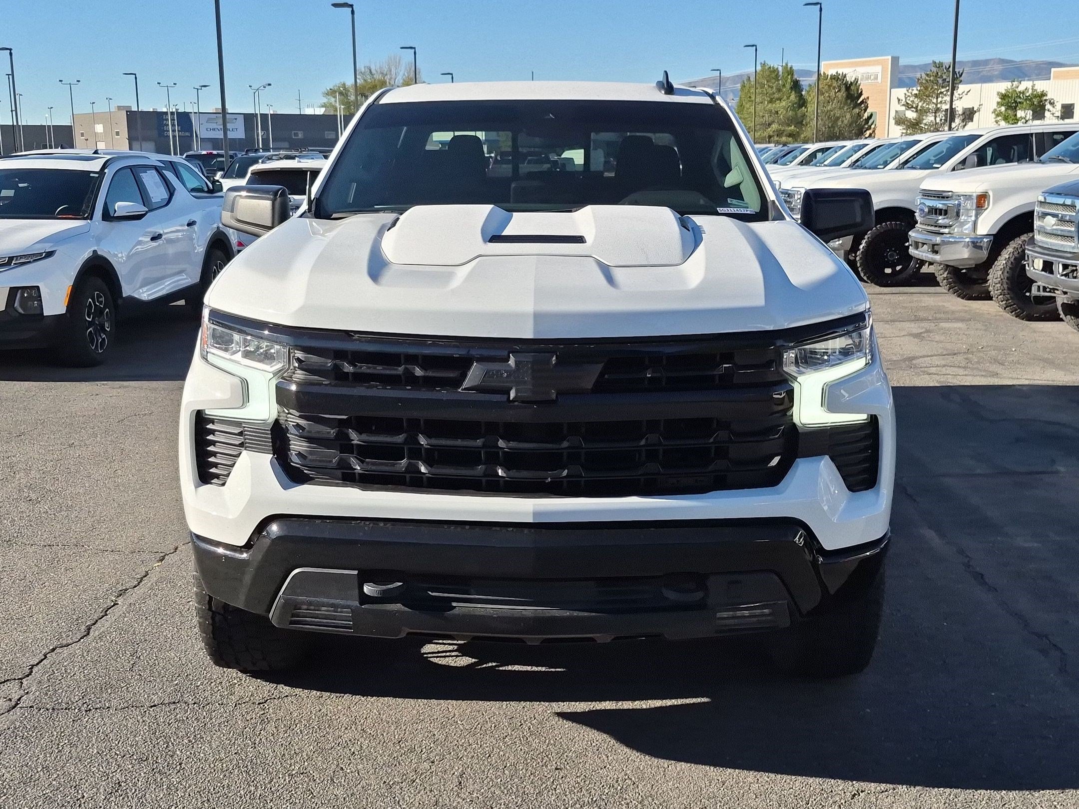 Used 2025 Chevrolet Silverado 1500 LT Trail Boss w/ Convenience Package II AWD/4WD image 12