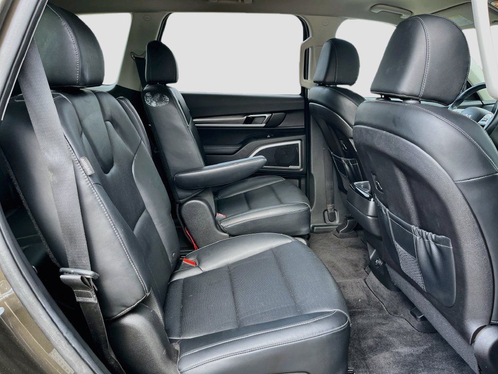Used 2023 Kia Telluride S FWD image 29