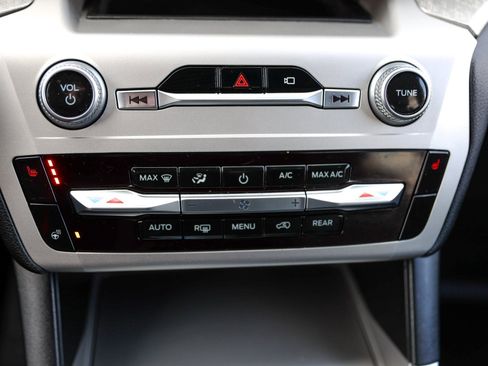 Certified 2022 Ford Explorer Timberline image 32