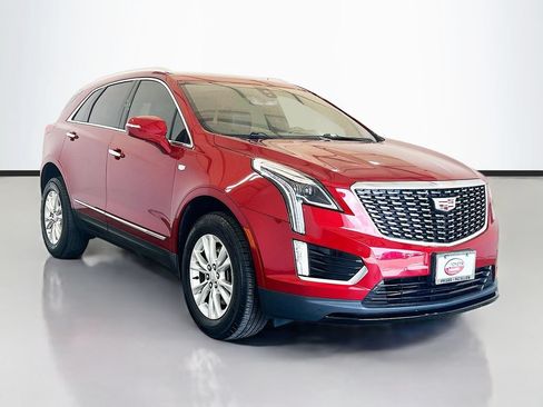 Used 2023 Cadillac XT5 Luxury w/ LPO, Floor Liner Package FWD image 3