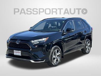 Used 2024 Toyota RAV4 SE w/ Weather & Moonroof Package