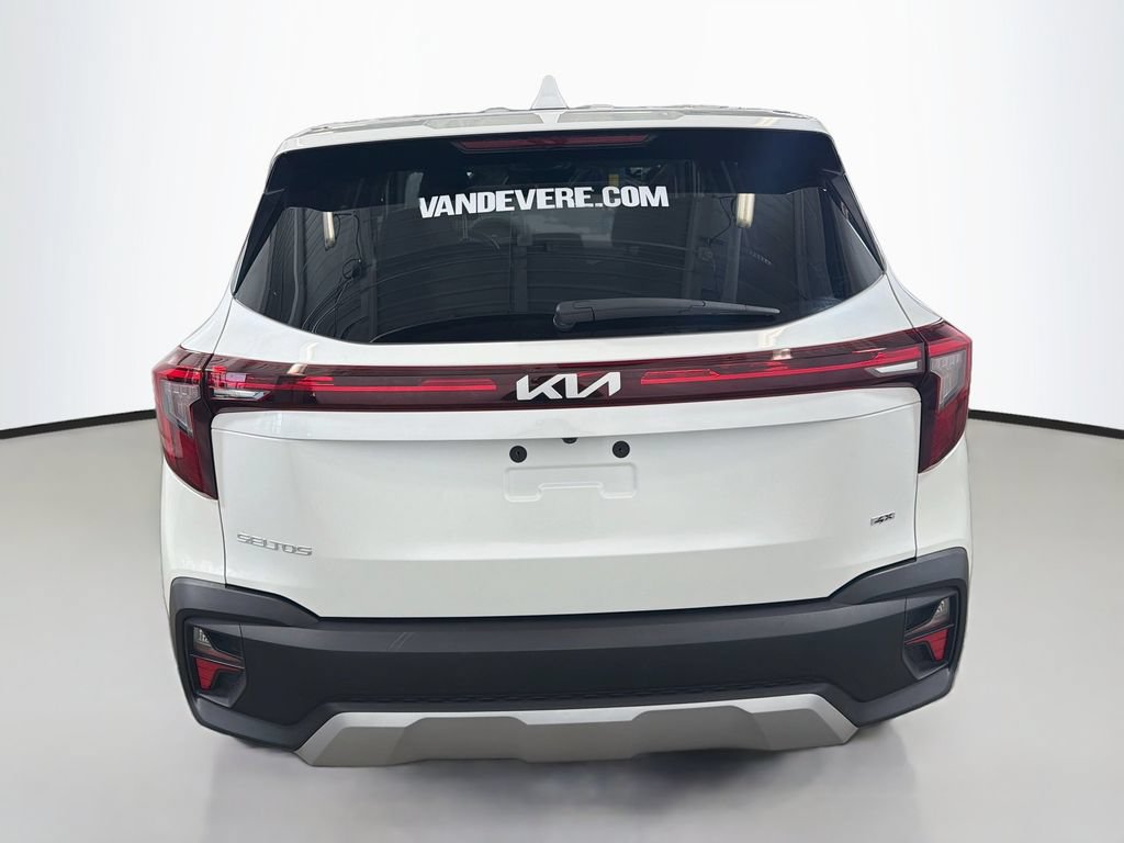 Used 2024 Kia Seltos LX AWD/4WD image 8