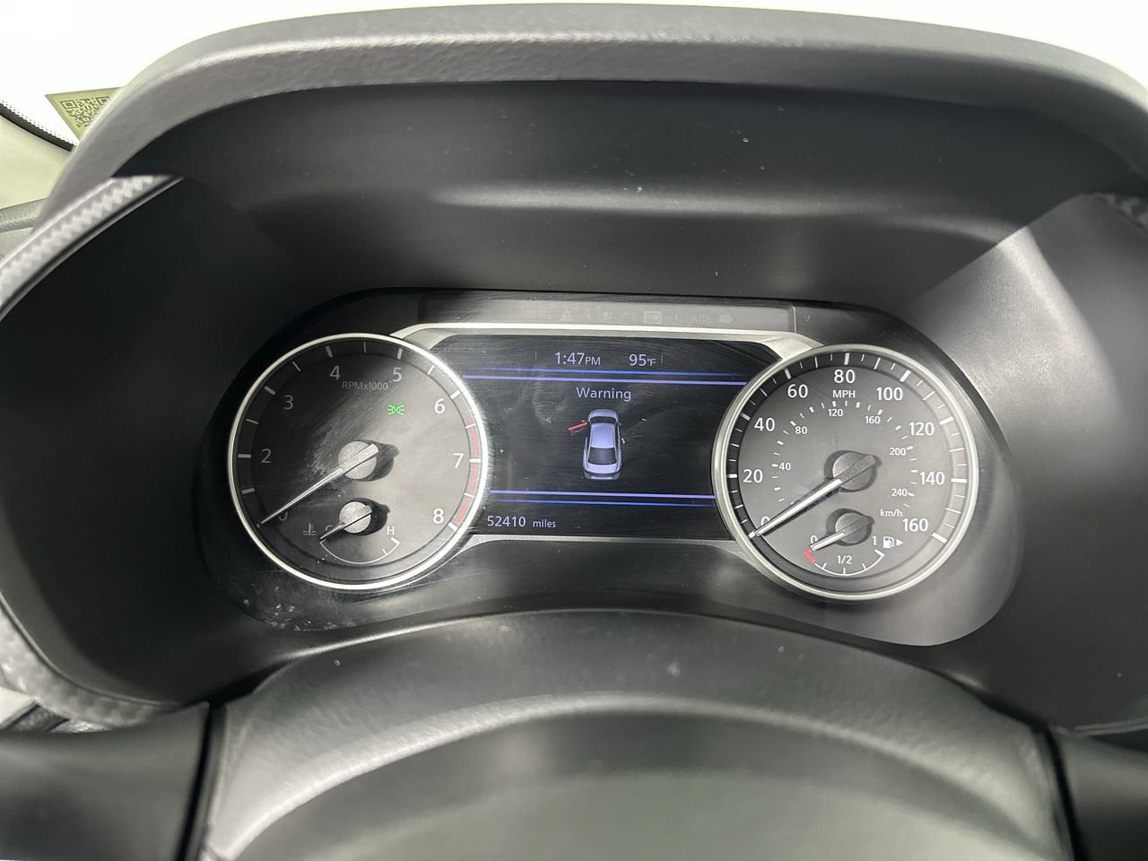 Used 2025 Nissan Sentra SR FWD image 11