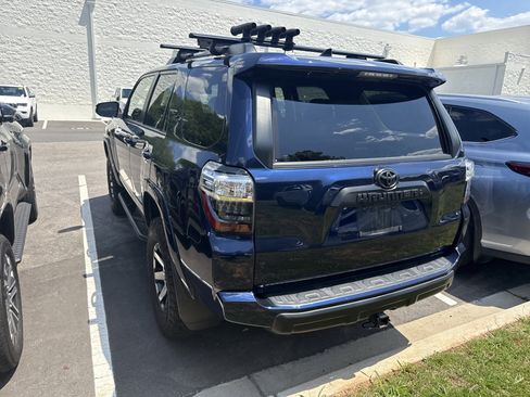 Used 2023 Toyota 4Runner TRD Off-Road Premium w/ Moonroof Package AWD/4WD image 9