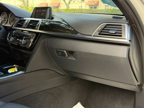 Used 2018 BMW 330i Sedan image 17