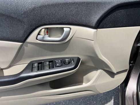 Used 2012 Honda Civic LX image 9