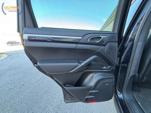 Used 2012 Porsche Cayenne S w/ Premium Pkg Plus image 47