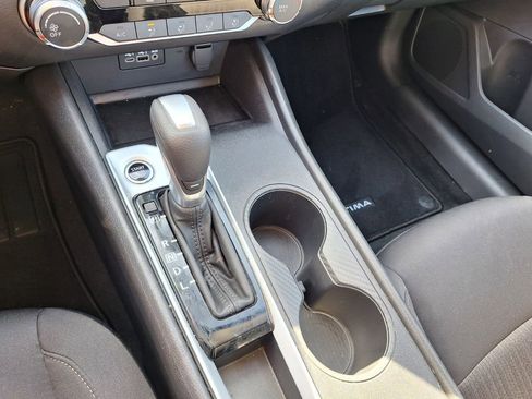 Used 2025 Nissan Altima 2.5 S image 15
