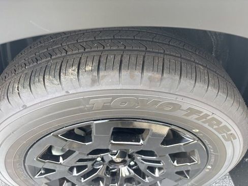 New 2025 Mitsubishi Outlander SE image 10