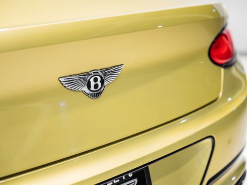 Used 2022 Bentley Continental GT V8 AWD/4WD image 13
