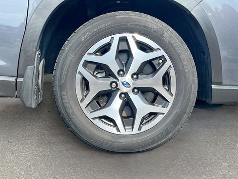 Used 2022 Subaru Forester Premium AWD/4WD image 29