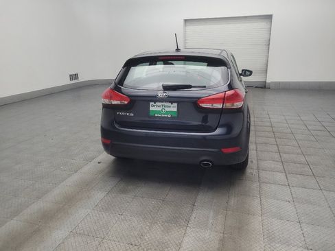 Used 2017 Kia Forte LX FWD image 7