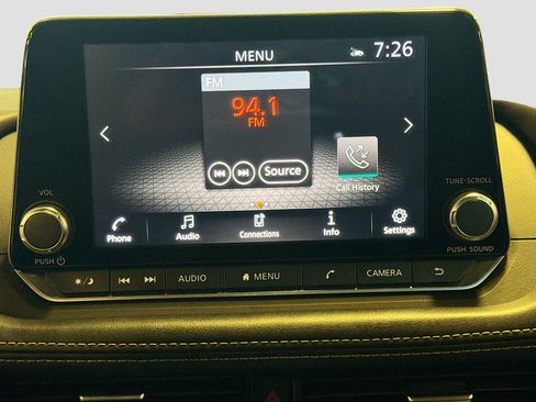 Used 2021 Nissan Rogue SV image 21