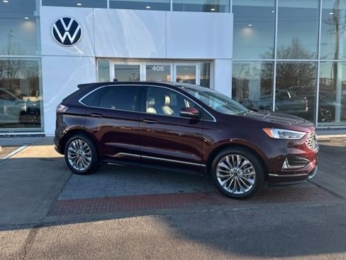Used 2020 Ford Edge Titanium w/ Equipment Group 301A image 2