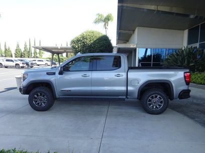 New 2026 GMC Sierra 1500 AT4X w/ LPO, Black Badging Package