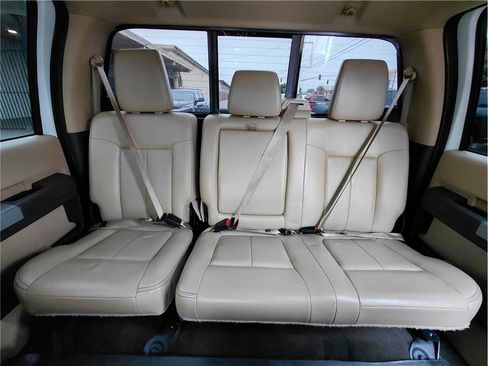 Used 2015 Ford F250 Lariat w/ Chrome Package image 7