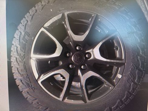 Used 2025 Jeep Compass Trailhawk AWD/4WD image 8