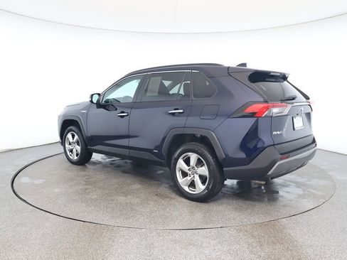 Used 2021 Toyota RAV4 Limited image 3