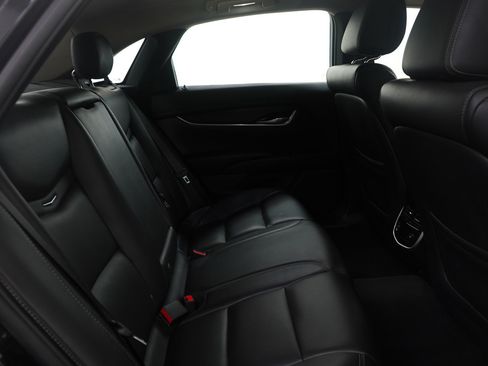 Used 2019 Cadillac XTS Luxury image 12