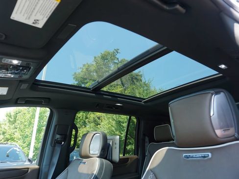 Used 2026 GMC Yukon XL Denali Ultimate AWD/4WD image 14
