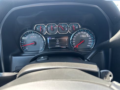 Used 2019 Chevrolet Silverado 2500 LT w/ LT Convenience Package AWD/4WD image 17