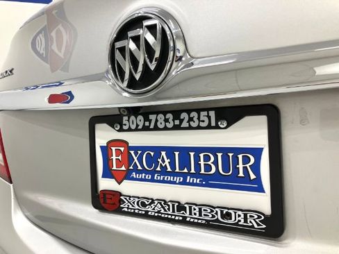 Used 2016 Buick LaCrosse image 17