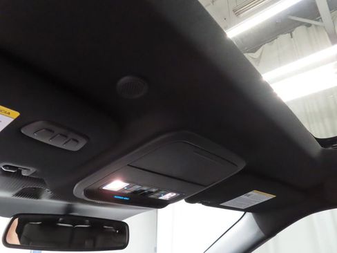 Used 2025 Ford Explorer Platinum w/ LUX Leather Package AWD/4WD image 32