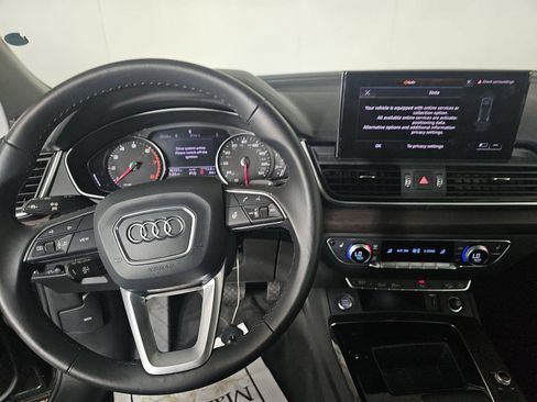 Used 2023 Audi Q5 2.0T Premium w/ Convenience Package AWD/4WD image 8