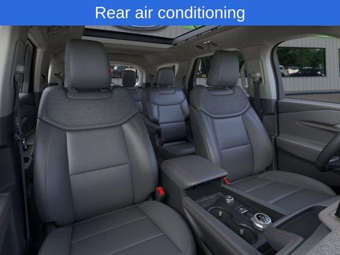 New 2026 Ford Explorer Active w/ Active Comfort Package image 10