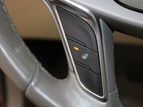 Used 2017 Cadillac XT5 Luxury image 18