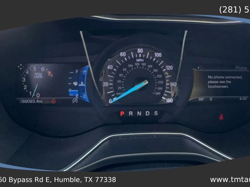 Used 2017 Ford Fusion SE w/ Fusion SE Technology Package FWD image 11